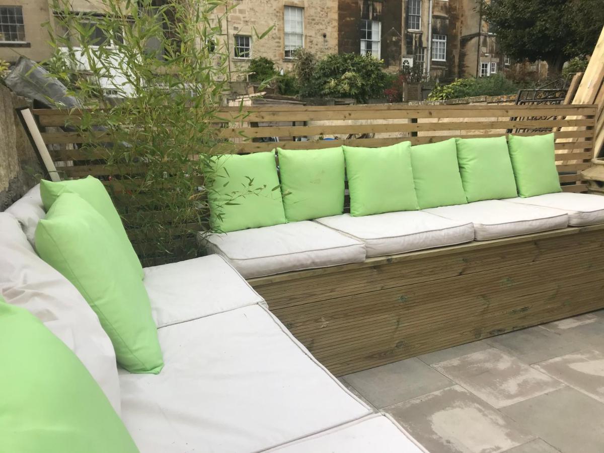 Gorgeous Garden Apartment Bath Exteriör bild